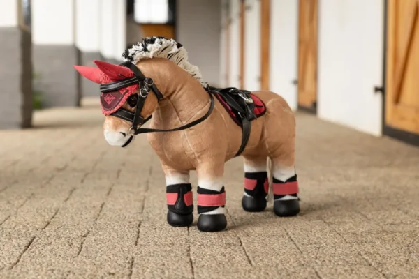 It07129 lifestlye toypony oskar 12 34fd1db4 8813 4649 98e8 eaf0ff738a76 2000x